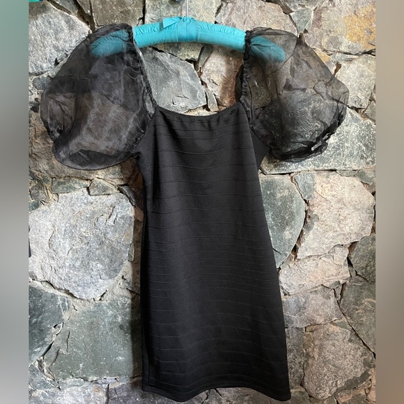Love J polyester spandex sheer sleeve black mini dress size M - Picture 2 of 6